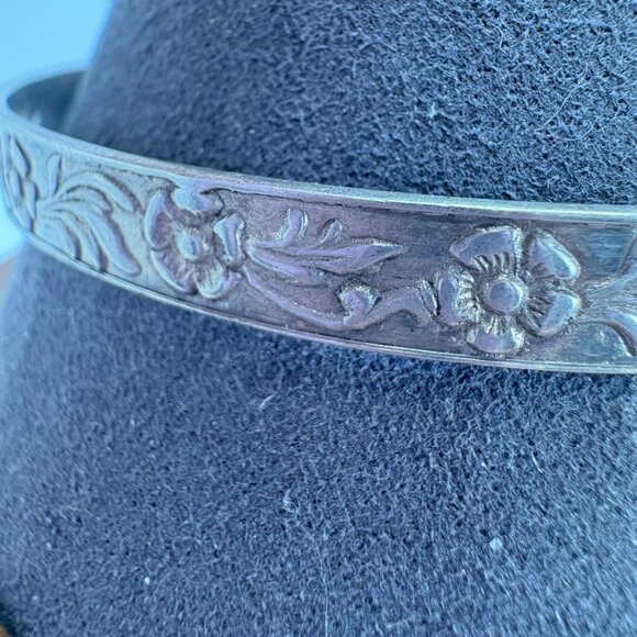 VTG Solid Sterling Silver 925 Flower Design Bangle Bracelet Size 7.5" Fit - Picture 4 of 9